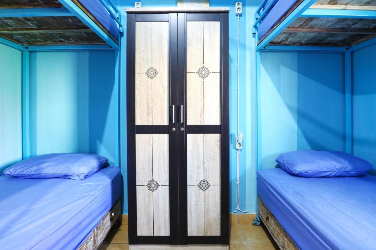 Balini 9 Hostel Денпасар Екстериор снимка
