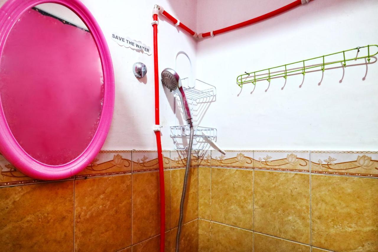 Balini 9 Hostel Денпасар Екстериор снимка