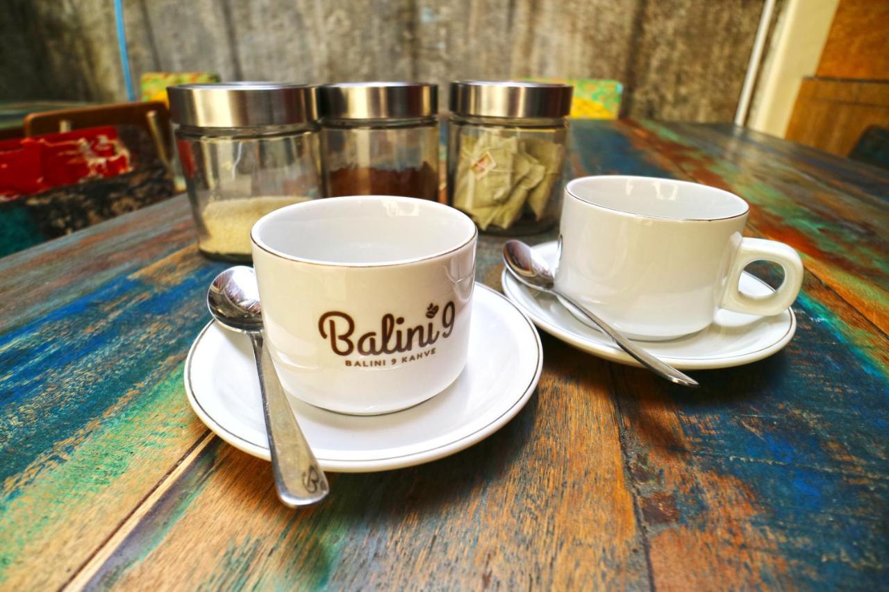 Balini 9 Hostel Денпасар Екстериор снимка