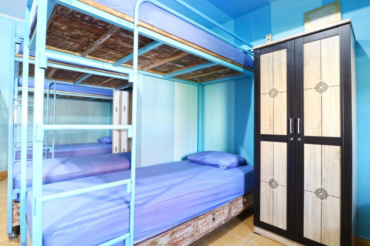 Balini 9 Hostel Денпасар Екстериор снимка