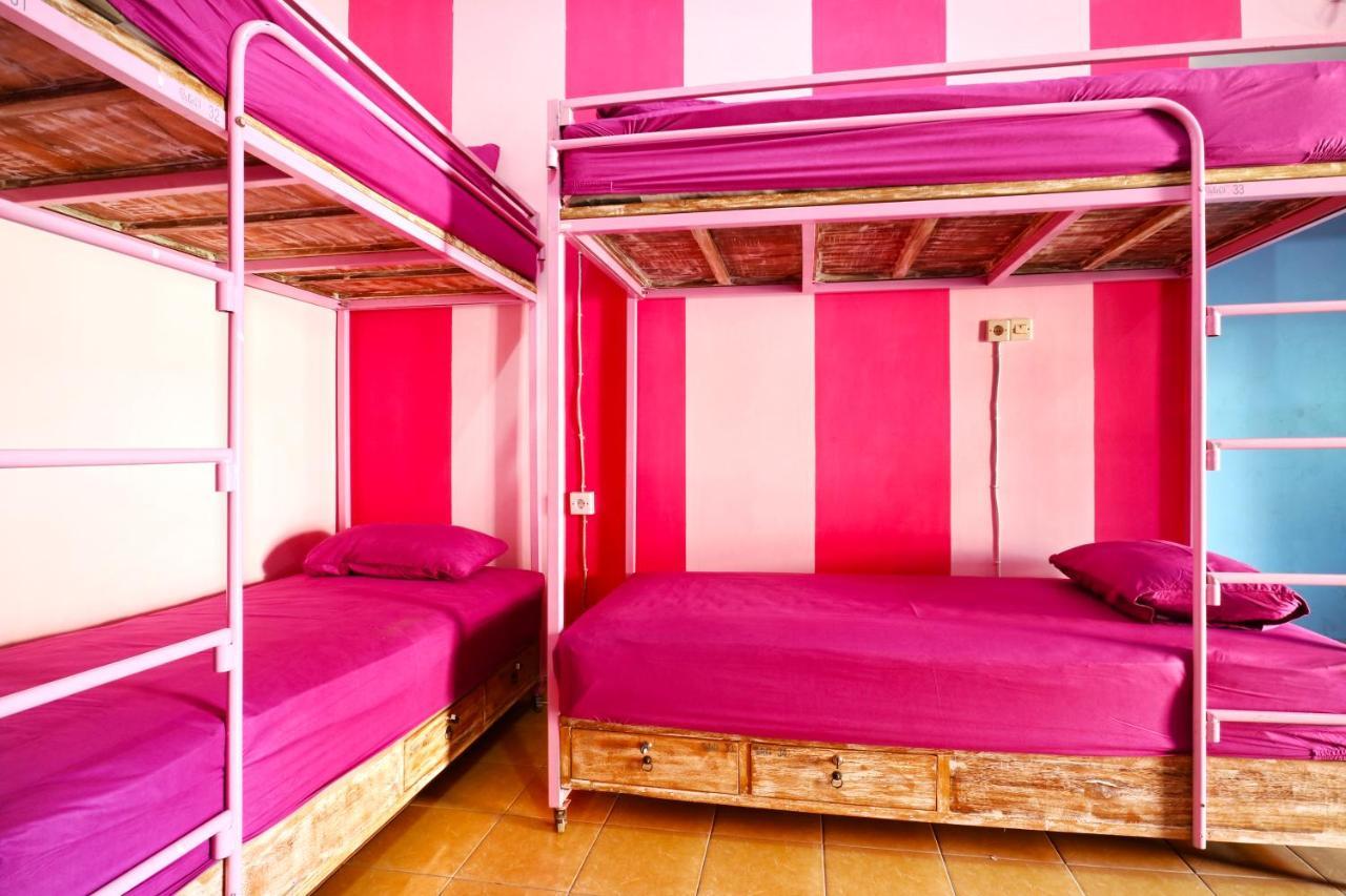 Balini 9 Hostel Денпасар Екстериор снимка