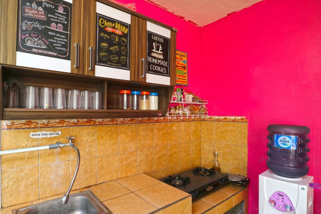 Balini 9 Hostel Денпасар Екстериор снимка