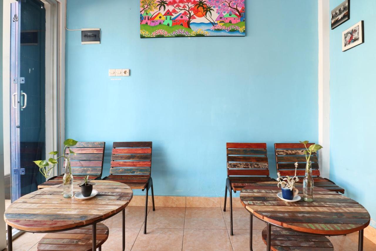 Balini 9 Hostel Денпасар Екстериор снимка