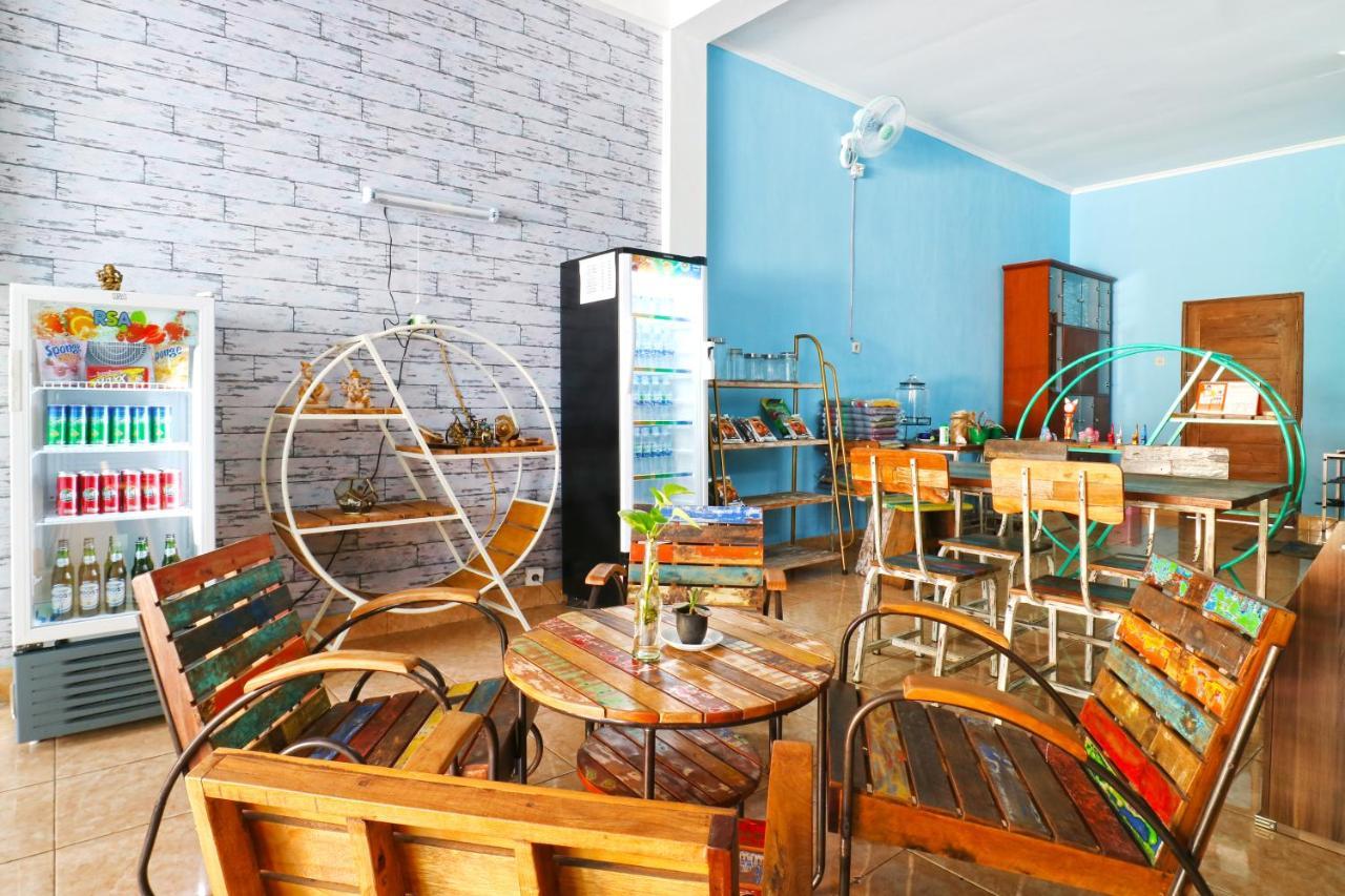 Balini 9 Hostel Денпасар Екстериор снимка