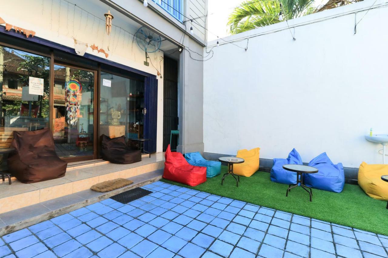 Balini 9 Hostel Денпасар Екстериор снимка