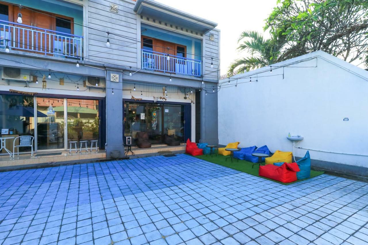 Balini 9 Hostel Денпасар Екстериор снимка